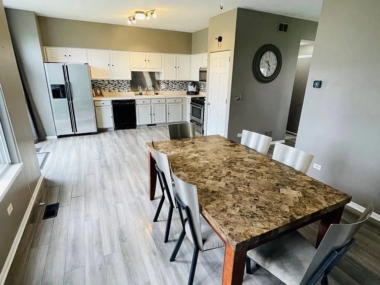 2624 Stowe Ct — Photo 10