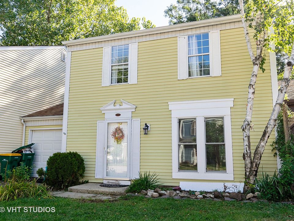 1st image of 3S163 Birchwood Dr