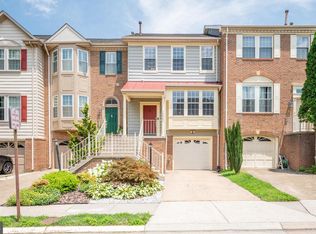 14082 Winding Ridge Ln, Centreville, VA 20121