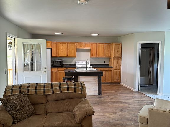 5th image of 5967 Mount View Rd