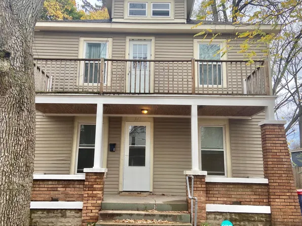 947 Logan St SE #2, Grand Rapids, MI 49506