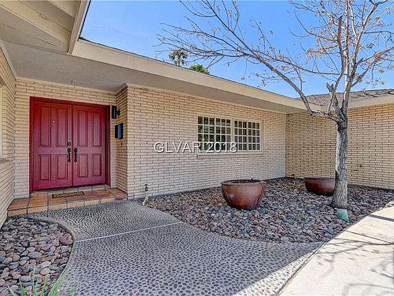 5th image of 3729 Greencrest Dr