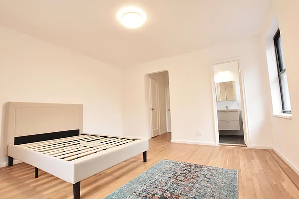 Rented by Bold New York | media 22