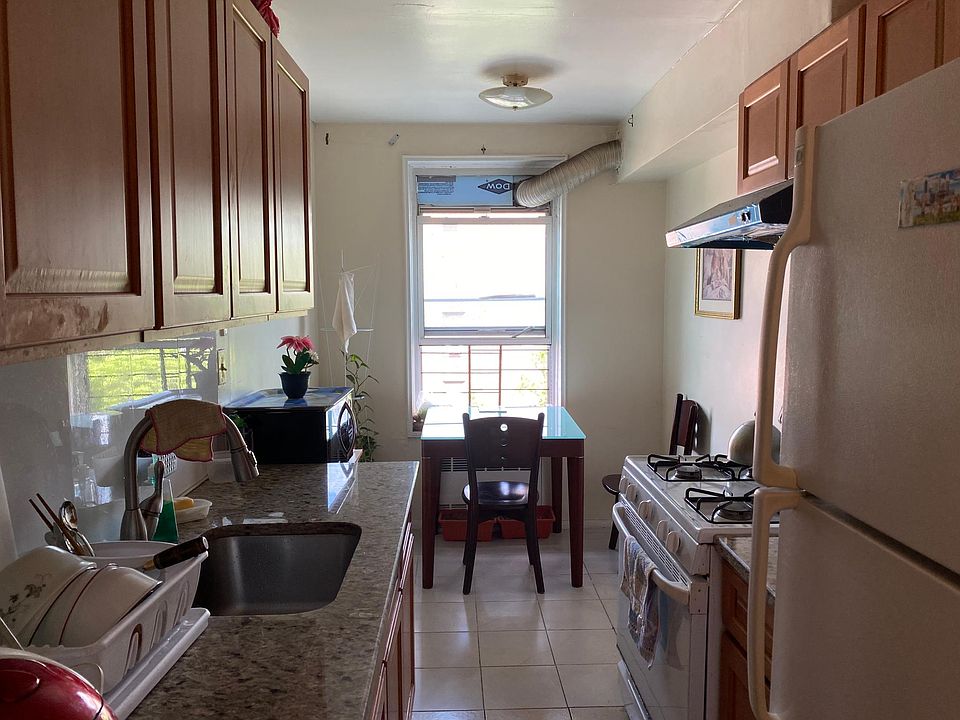 1st image of 143-55 41st Ave APT 6F