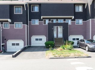 2F Stonegate Cir #2F, Branford, CT 06405