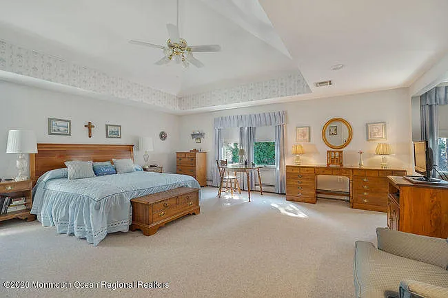 315 Tuttle Ave — Photo 25