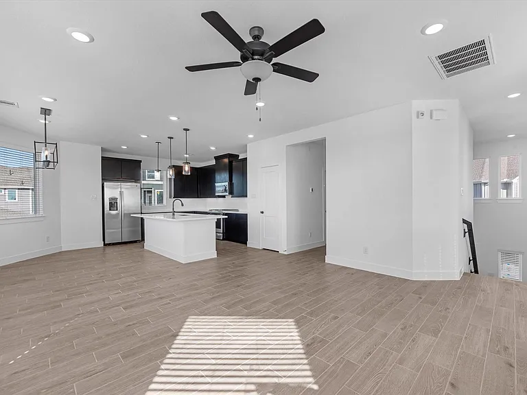 15106 Post Oak Falls Ln — Photo 8