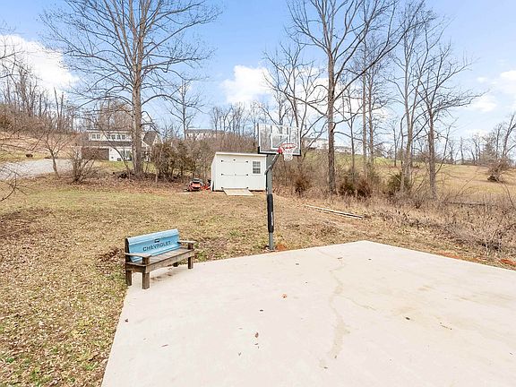 5th image of 6316 Honeysuckle Ln