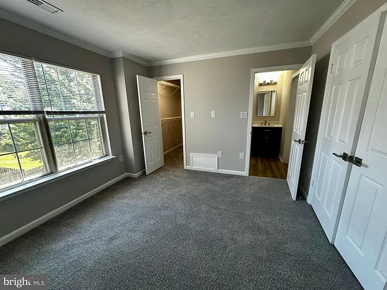 404 Cabin Ct — Photo 33