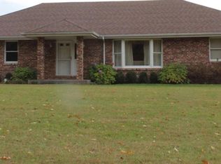 28021 Coulter St, Edwardsburg, MI 49112