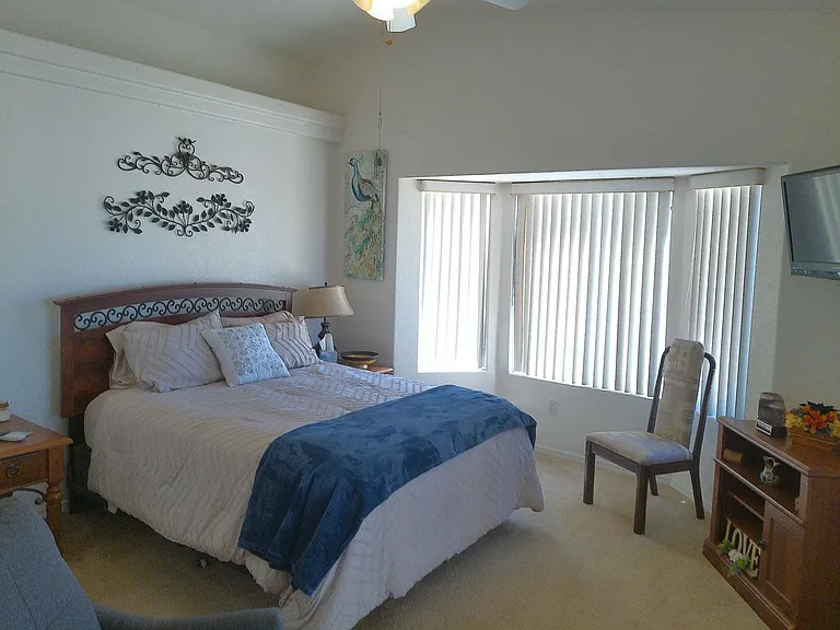 2892 Daytona Ave — Photo 14