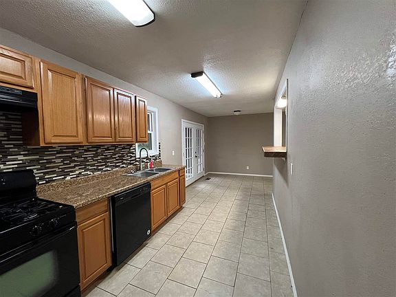 3rd image of 1600 E Noc Dr
