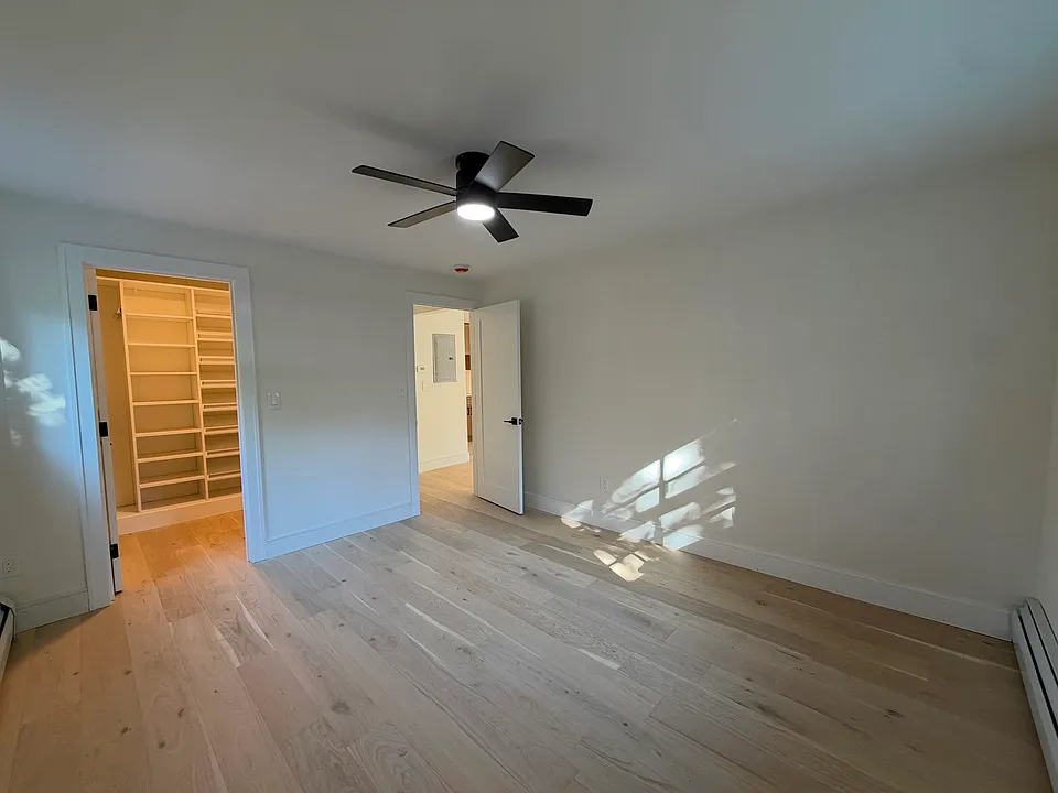 96 Miller Ave #4