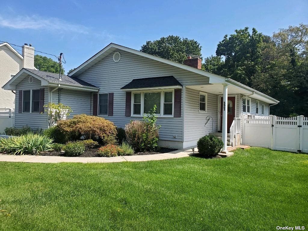 321 Lake Avenue, Nesconset, NY 11767 Zillow