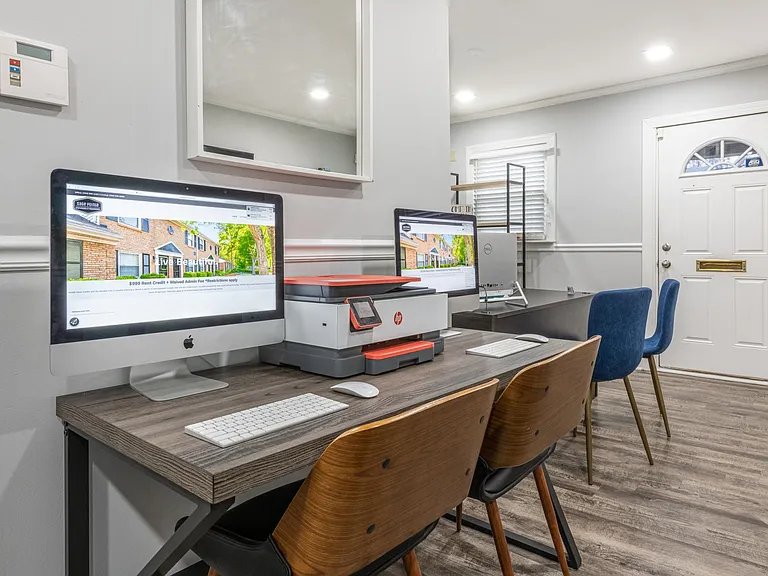 Sage Pointe Apartments — Photo 63
