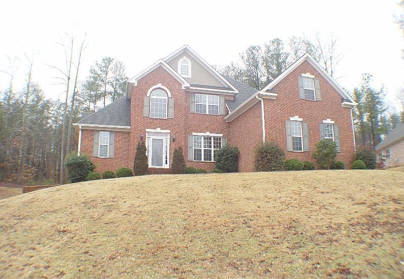 2nd image of 380 Falcon Ridge Dr