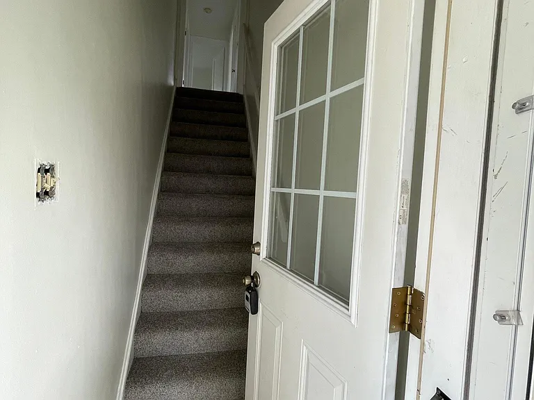 300 Timberlake Ave #2 — Photo 6