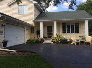 11810 Locust Ct NE, Albertville, MN 55301