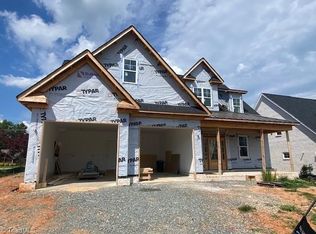 1647 Wisteria Dr, Winston Salem, NC 27106