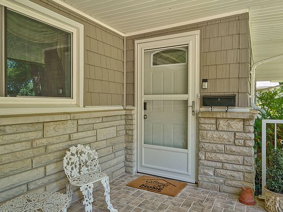 5th image of 1626 S St Charles Avenue
