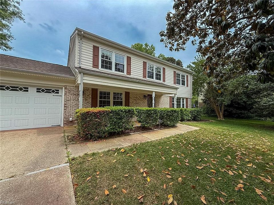 1st image of 912 Marshall Cir