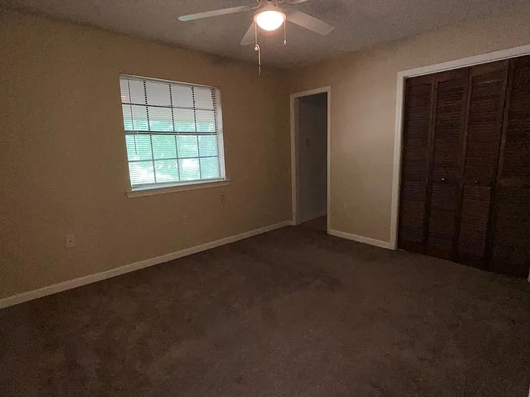 14020 Tiger Bend Rd — Photo 16