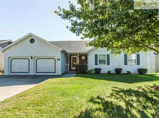 1711 Dunwich Dr, Liberty, MO 64068