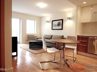 3133 31st St, Astoria, NY 11106