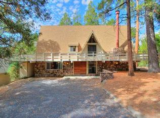 805 Zurich Dr, Lake Arrowhead, CA 92352