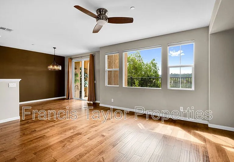 2621 Matera Ln — Photo 3