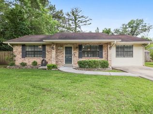 1000 Abbott St, Picayune, MS 39466