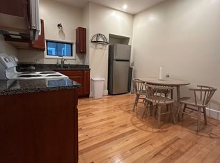 28 Veranda St #1, Portland, ME 04103