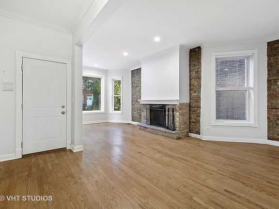 3rd image of 862 W Newport Ave APT 1