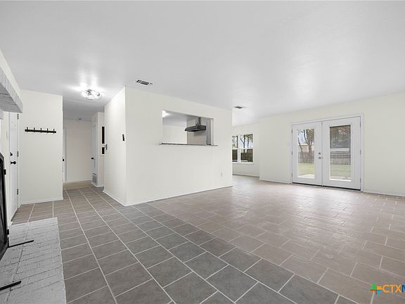 3rd image of 1800 Kirk Ave