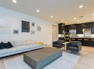 20420 W Esmerelda Ln, Northridge, CA 91326