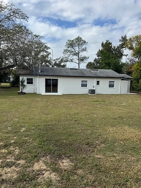 3 bed, 996 sqft, $1,795 — Photo 2