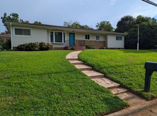 1528 Overbrook Rd, Burlington, NC 27215