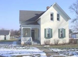 228 Locust St, Mineral, IL 61344