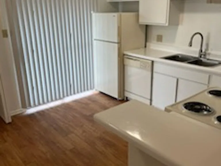 Ashford Creek Apartments — Photo 68