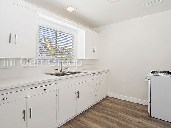 5th image of 2347 Orange Ave