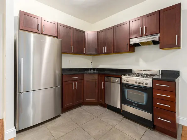 266 Washington Avenue A24 image 2 of 3
