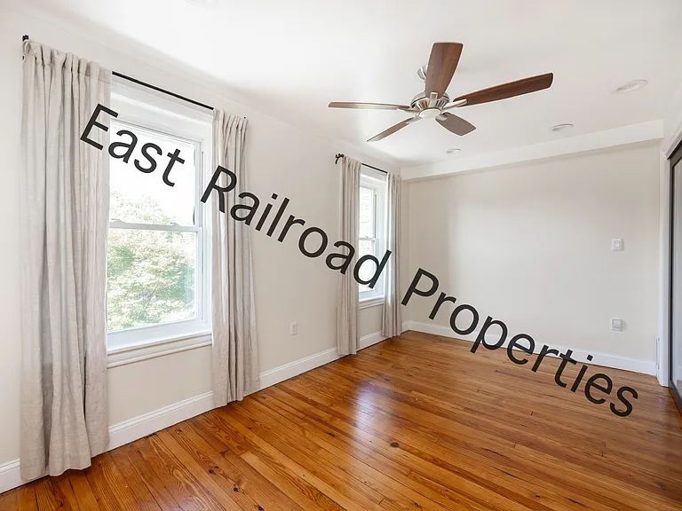 E Railroad Ave — Photo 19
