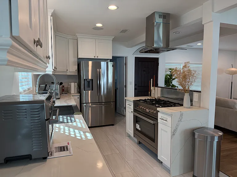 7016 McLennan Ave — Photo 8
