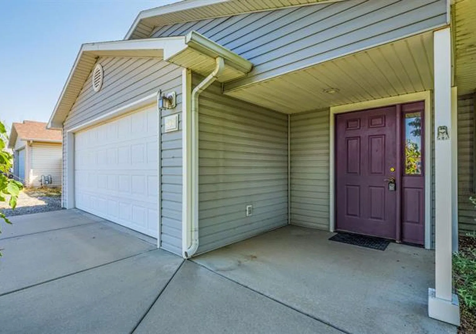 Charming Home in an Established Neighborhood - Pets OK — Photo 3