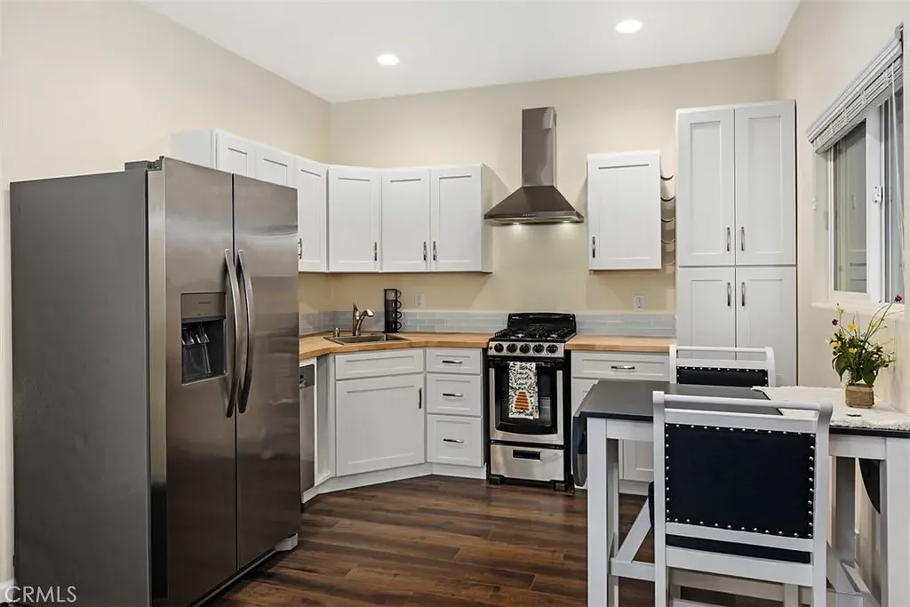 1321 Pepper Tree Ln — Photo 3