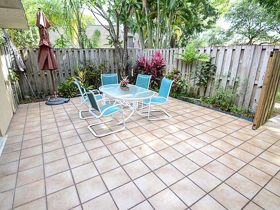 5th image of 2950 SW 22nd Cir #4-C