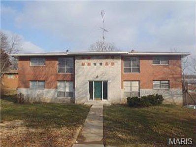 1st image of 1004 Taman Ct APT C
