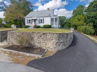 4 Johnson Ave, Johnston, RI 02919