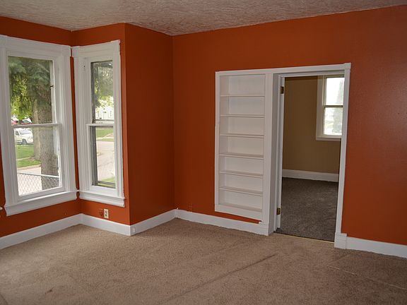 2nd image of 3619 6th Ave