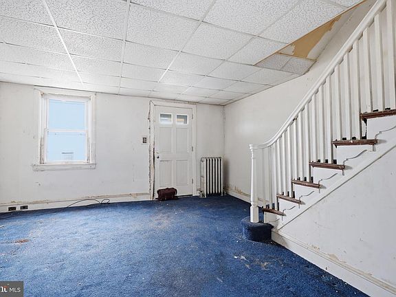 3rd image of 7121 Radbourne Rd